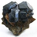 Uraninit provenit din mina Trebilcock, Topsham, SUA