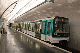 MF 88 Buttes Chaumont metro station.JPG