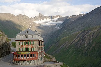 Hôtel Belvédère et le Muttgletscher en 2007.