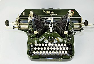 Писаћа машина Оливер 10