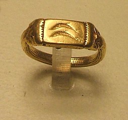 Anillo fenicio de Cádiz