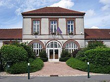 Choisy-en-Brie mairie.jpg