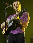 Chris Martin, músico nacido el 2 de marzo de 1977.
