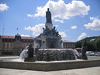 La fontaine Crozatier, place du Breuil.