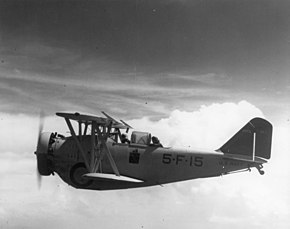飛行するFF-1 9365号機 (VF-5B戦闘飛行隊所属、1936年撮影)