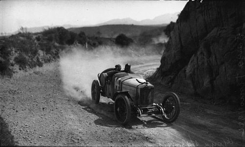 Jules Goux décimo en la Targa Florio de 1922 con un Ballot 2 L.