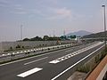 東九州道起点・北九州JCT付近 手前の道路は九州道 （福岡県北九州市小倉南区）