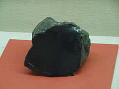 Obsidian stone Imari Koshidake 01.JPG