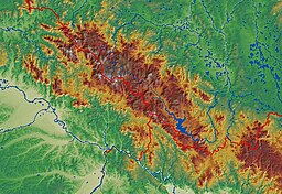 Topografia mapo de Šumava enkadre de Ĉeĥio, Germanio kaj Aŭstrio