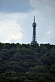 17 octobre 2012 La tour Eiffel ? Droit devant vous.