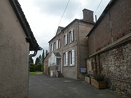 The town hall in La Neuville-Vault