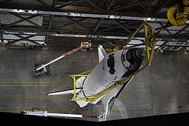 STS-129 Orbiter Atlantis Sling.jpg