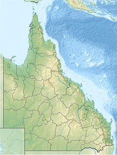 Mapa konturowa Queenslandu, w prawym dolnym rogu znajduje się punkt z opisem „South Stradbroke Island”