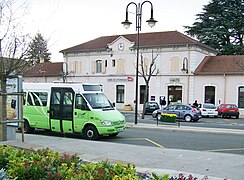 Duobus à la gare d'Oyonnax (2009).JPG