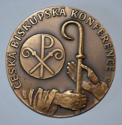 Medaile s logem České biskupské konference