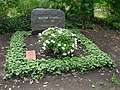 Walter Scheel's grave in Waldfriedhof Zehlendorf