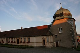 Le Pavillon de la Princesse Christine et la tour du Trésor.