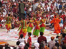 Táncosok a Pohela Boishakh ünnepen