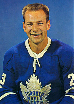 Eddie Shack Maple Leafs Chex card.jpg