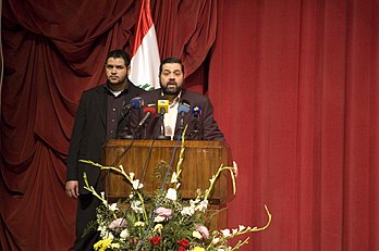 أسامة حمدان هو عضو في المكتب السياسي للحركة، ومسؤول العلاقات الدولية فيها، وممثل الحركة في لبنان