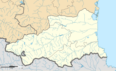 Mapa konturowa Pirenejów Wschodnich, w centrum znajduje się punkt z opisem „Prades”