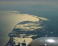 Delta del río Ródano, fotografía aérea, vista oblicua.