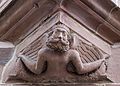 Die Erkerfiguren am Neuen Rathaus in Freiburg