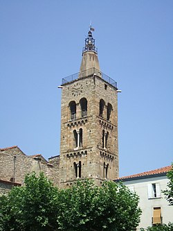 Campanário da igreja de São Pedro em Prades