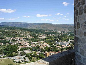 La val nauta d'Ardecha vista delh Chastèl d'Aubenàs.