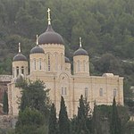 הכנסייה במנזר גורני לפני שצופו כיפותיה בזהב (2008)