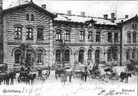 Pierwszy budynek dworca, ok. 1871 r.