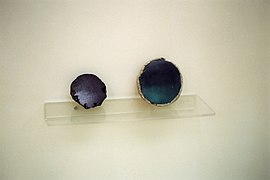 Obsidian mirrors, Çatalhöyük, 6000-5500 BC, MACA, 99034.jpg