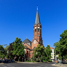 Hochmeister-Kirche Berlin-Halensee 07-2015.jpg