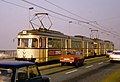 Düwag Triebwagen der Linie H auf der Kennedybücke