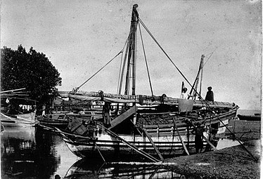 Un padewakang à deux mâts vers 1880-1890.