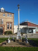 Diamond jubilee lamp post.jpg