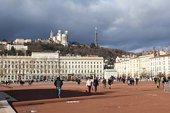 La place Bellecour avec sa statue équestre de Louis XIV.