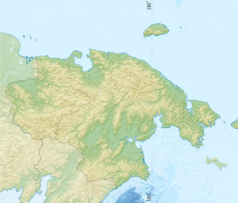 Mapa konturowa Czukockiego Okręgu Autonomicznego, po prawej nieco u góry znajduje się punkt z opisem „Morze Czukockie”