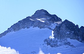 La cime de l'Aneto vue depuis le glacier de l'Aneto.