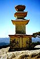 Kamenná pagoda z obdobia Silla v okolí Kjongdžu