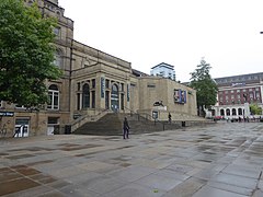 Leeds Art Gallery - geograph.org.uk - 4520791.jpg