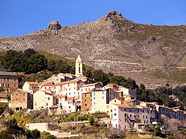 The church and surrounding buildings in Lento