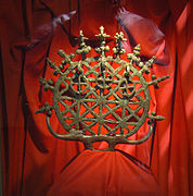 Símbolo religioso, que simboliza el universo, utilizado por los sacerdotes hititas