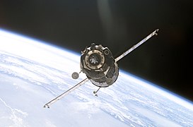 Soyuz TMA-1 spacecraft approaching ISS