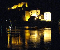 Veste Oberhaus und Niederhaus by night