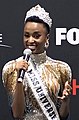 Miss Universo 2019 Zozibini Tunzi, Sudáfrica.