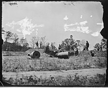 Mounting mortars, Butler's lines, near Petersburg, VA., 1864. - NARA - 524525.jpg