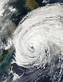 Typhoon Vongfong – approaching Japan (on October 12, 2014)