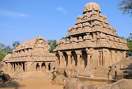 Pancha Rathas («Cinco Carro»), templos monolíticos de Mahābalipuram.