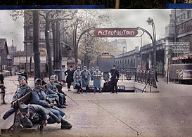 L'édicule Guimard en 1920.